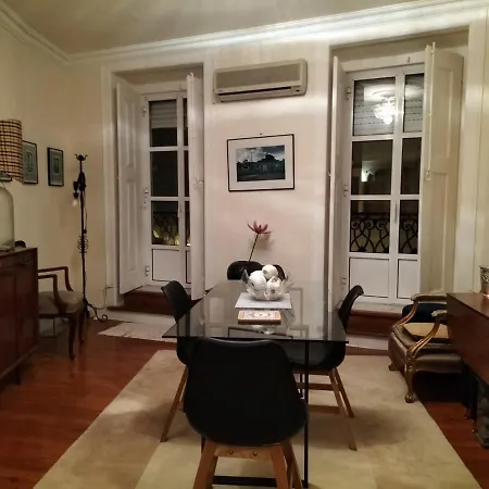 Vintage Happiness Flat Near Avenida Da Liberdade شقة *